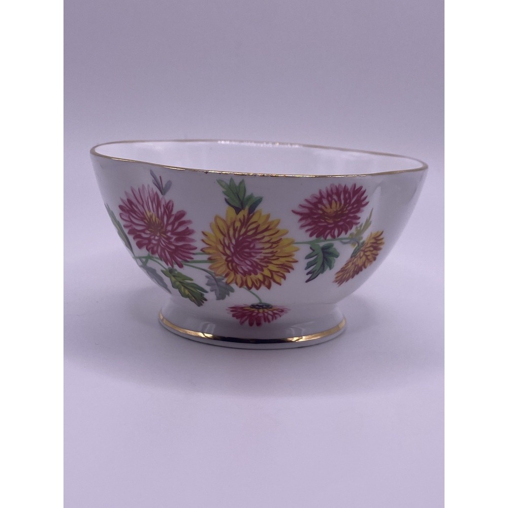 Vintage Windsor Sugar Bowl Bone China Chrysanthemum Made In England